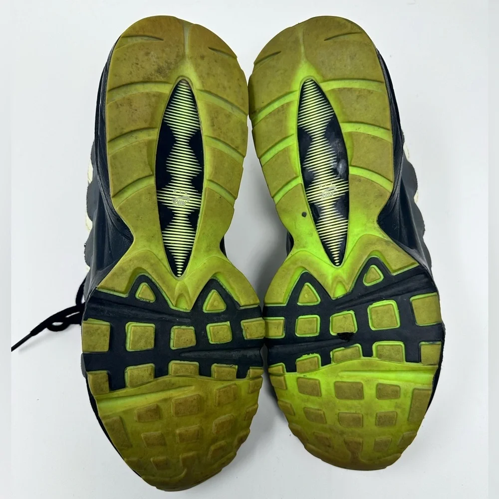 Used Big Kids Nike Air Max 95